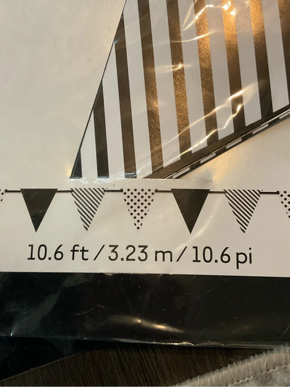 Nique Black and White Striped Party Banner Garland
